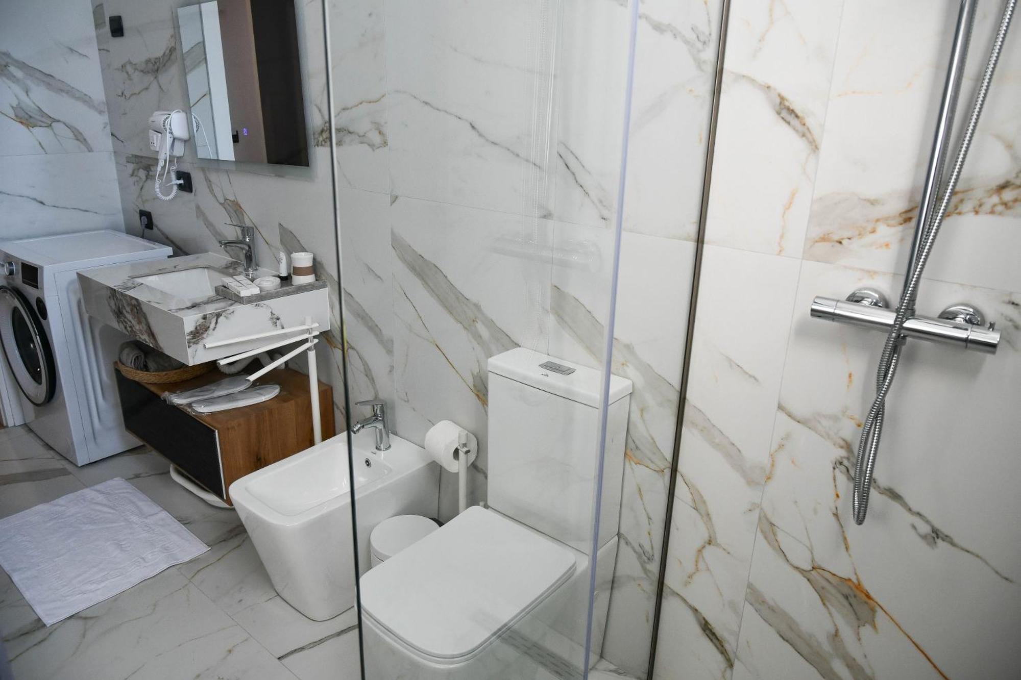 Hata Luxury Apartments Shkodër Extérieur photo