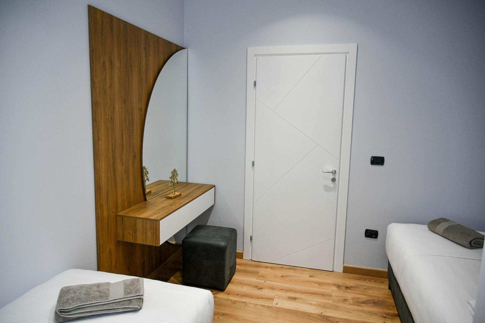 Hata Luxury Apartments Shkodër Extérieur photo
